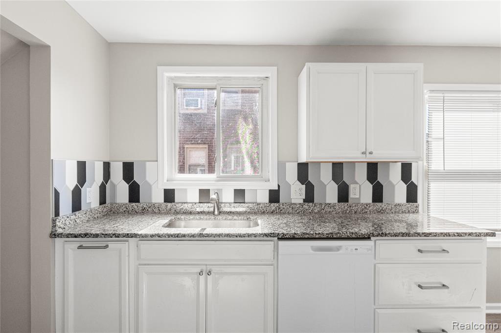 5270 Steadman Street, Dearborn, MI 48126 — Photo 7