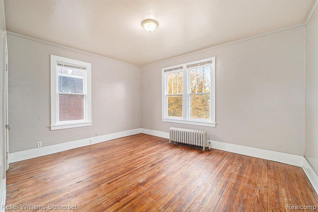568 CHALMERS Street, Detroit, MI 48215 — Photo 11