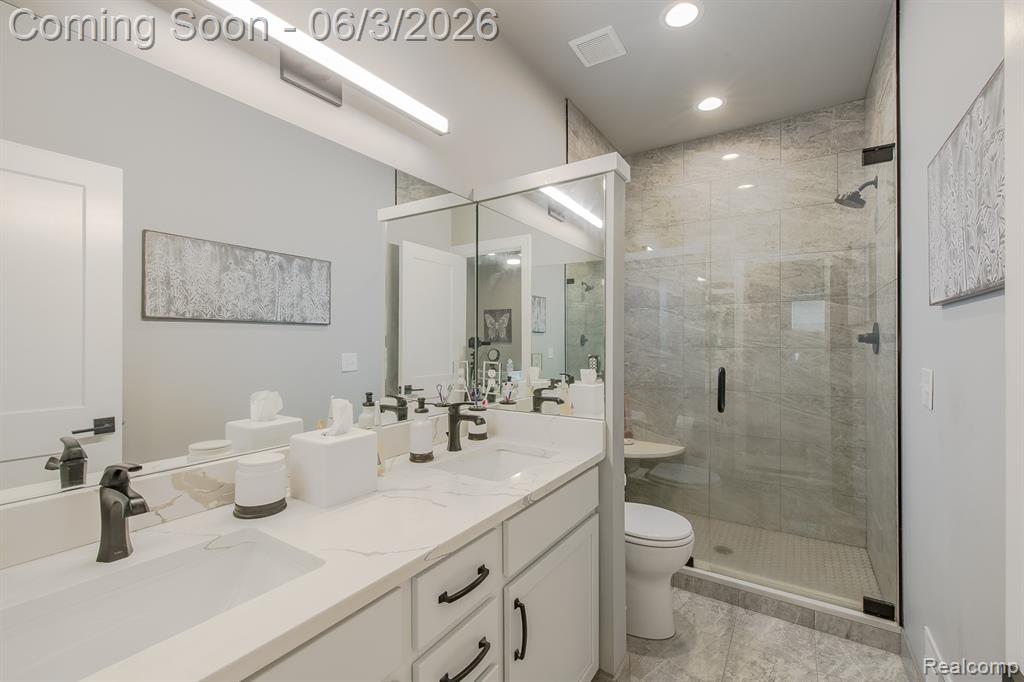 7466 Village Court, Davisburg, MI 48350 — Photo 17