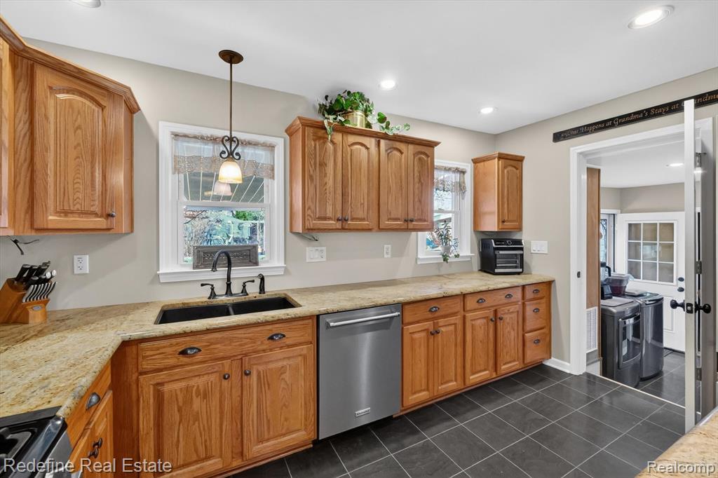 33124 Marquette Street, Garden City, MI — Photo 13