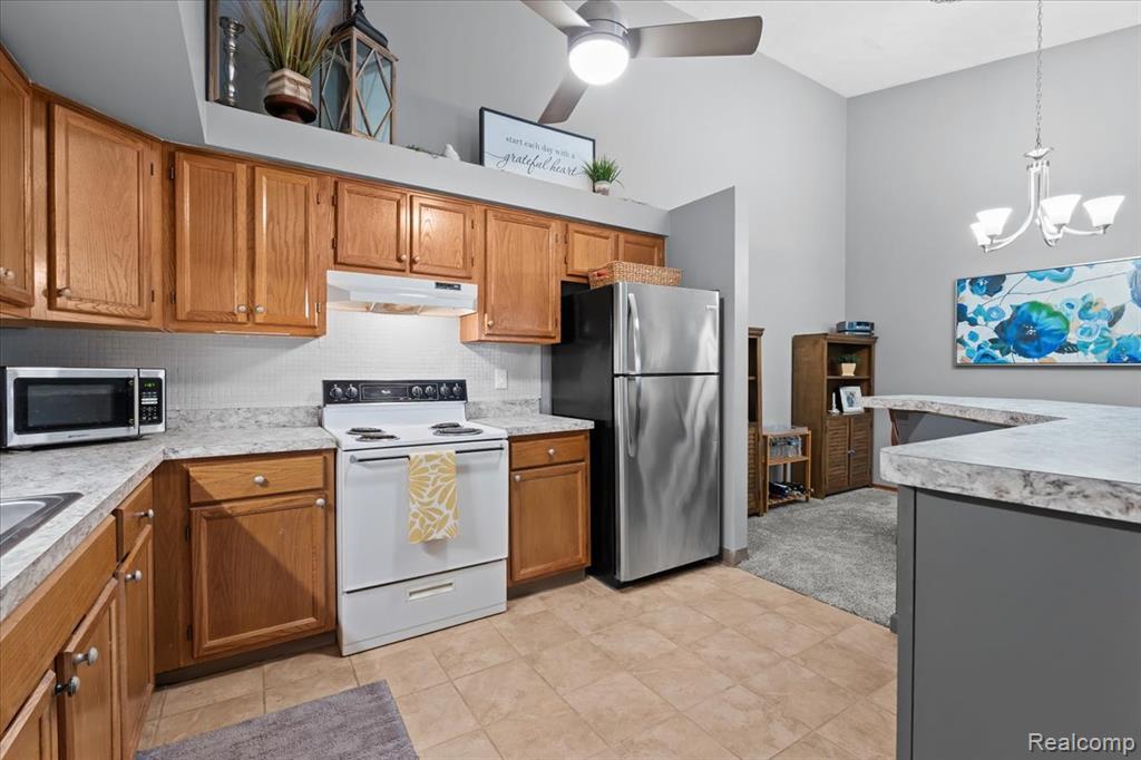 61260 Greenwood Drive, 80, South Lyon, MI 48178 — Photo 11