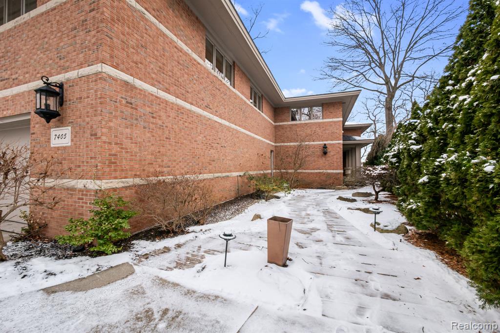 7405 Locklin, West Bloomfield, MI 48324 — Photo 58