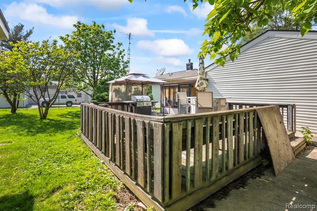 5304 E Frances Road, Mount Morris, MI 48458 — Photo 31