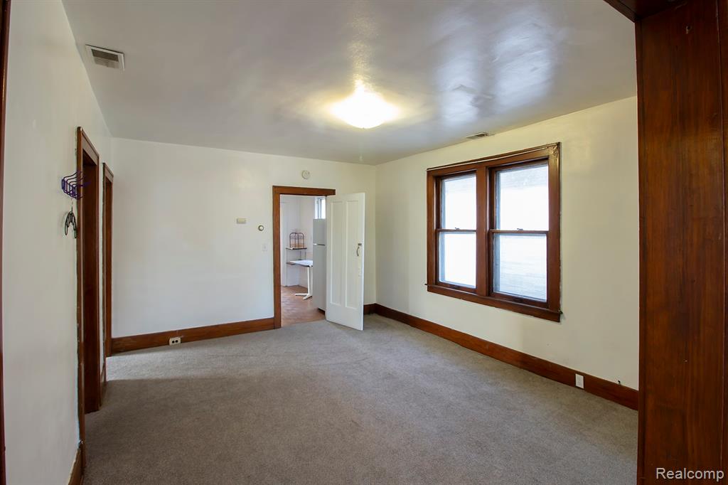 3273 Yemans Street, Hamtramck, MI 48212 — Photo 18