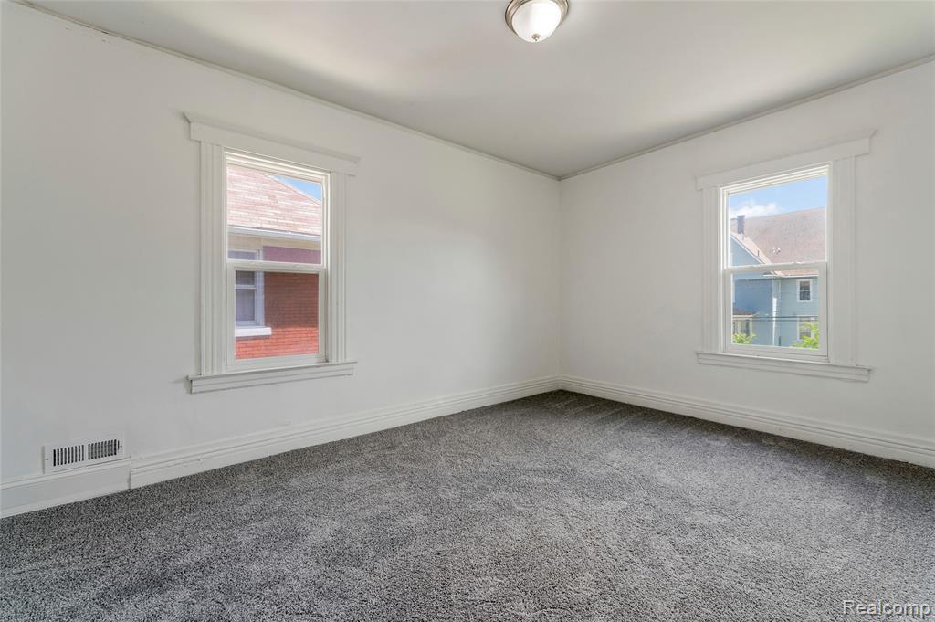 216 Holbrook Street, Detroit, MI 48202 — Photo 37