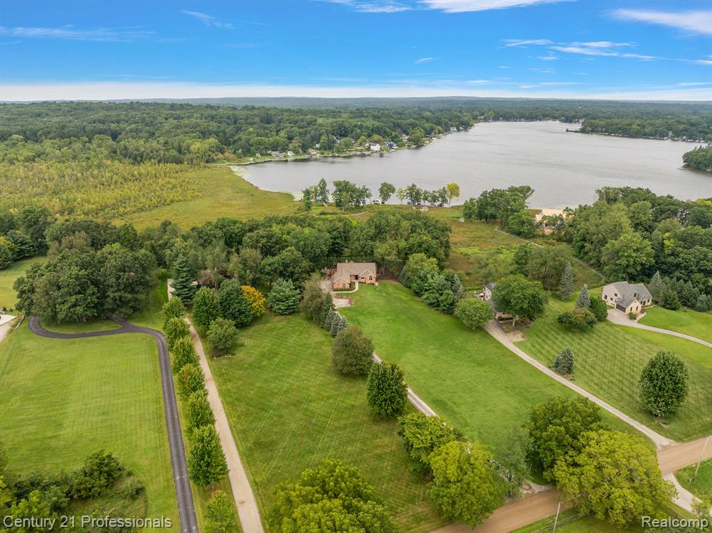 12120 SHAFFER Road, Davisburg, MI 48350 — Photo 5