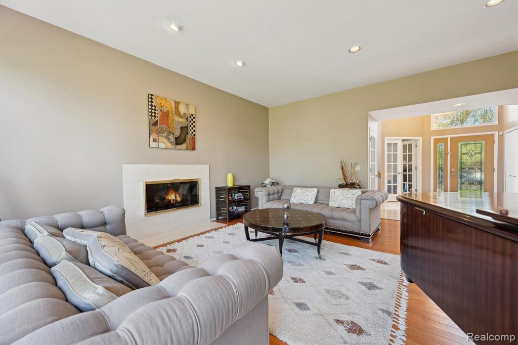 7039 Timberview Trail, West Bloomfield, MI — Photo 13
