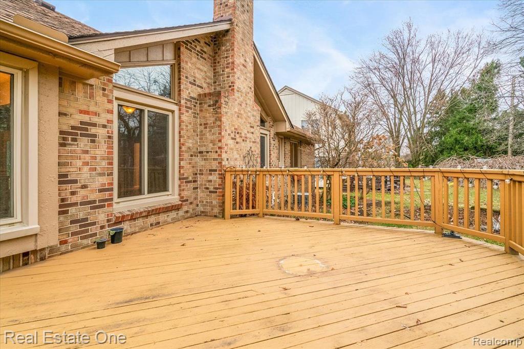 16161 WEATHERFIELD Drive, Northville, MI 48168 — Photo 14