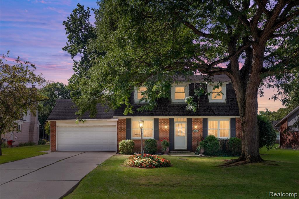 30190 Pleasant Trail, Southfield, MI 48076