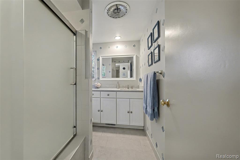 5361 Echo Road, Bloomfield Hills, MI 48302 — Photo 29