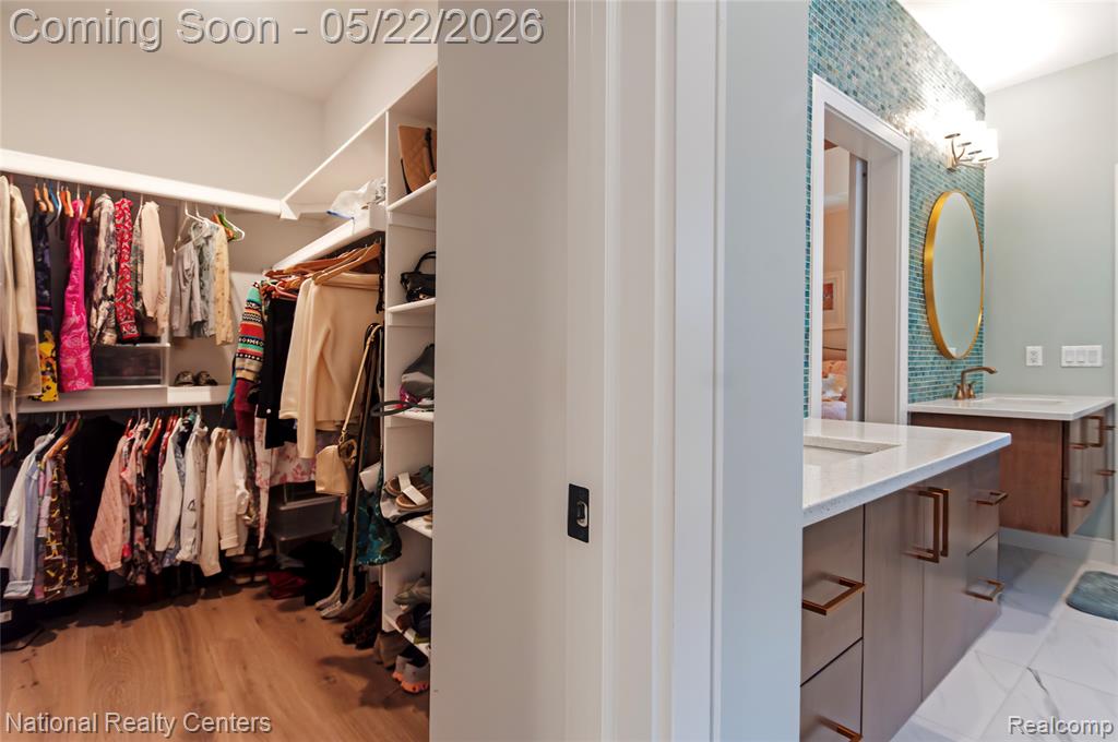 14170 Kings Park Court, Utica, MI 48315 — Photo 44