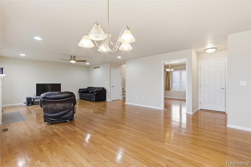 7767 W Branch Court, Ypsilanti, MI 48197 — Photo 21