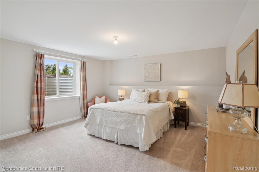 47660 WALES, Northville, MI 48167 — Photo 46