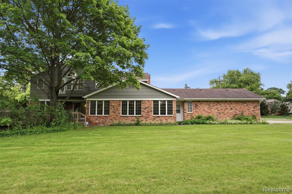 9277 Burning Tree Drive, Grand Blanc, MI 48439 — Photo 53