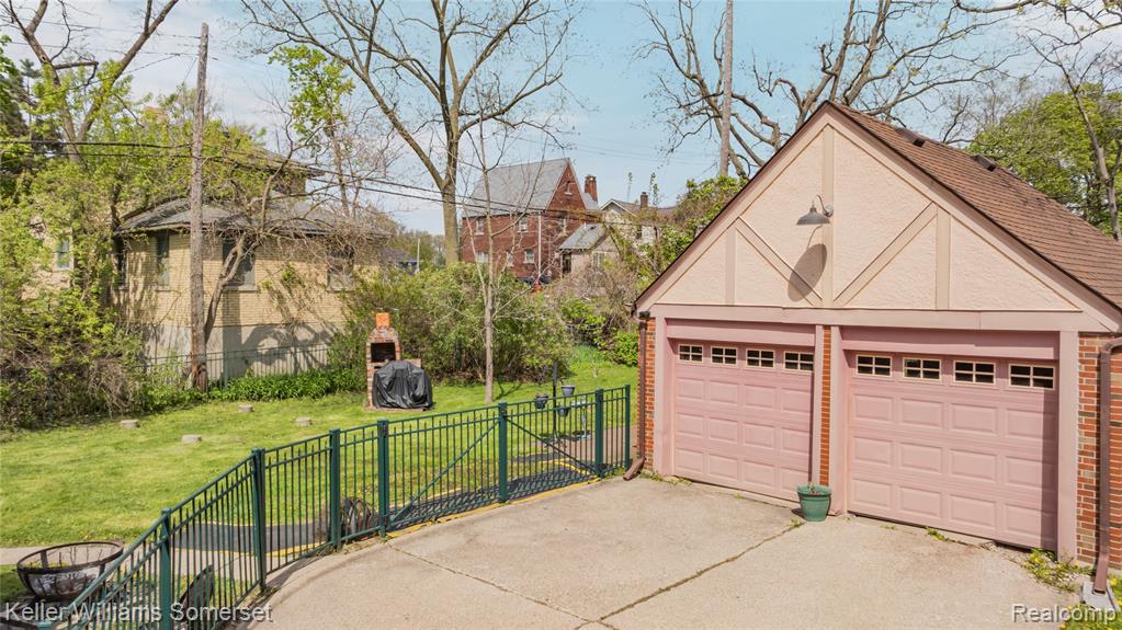 15 Miami Road, Pontiac, MI 48341 — Photo 54