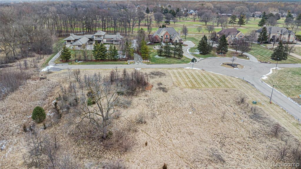 5 Fairway Trail, Grand Blanc, MI 48439 — Photo 8