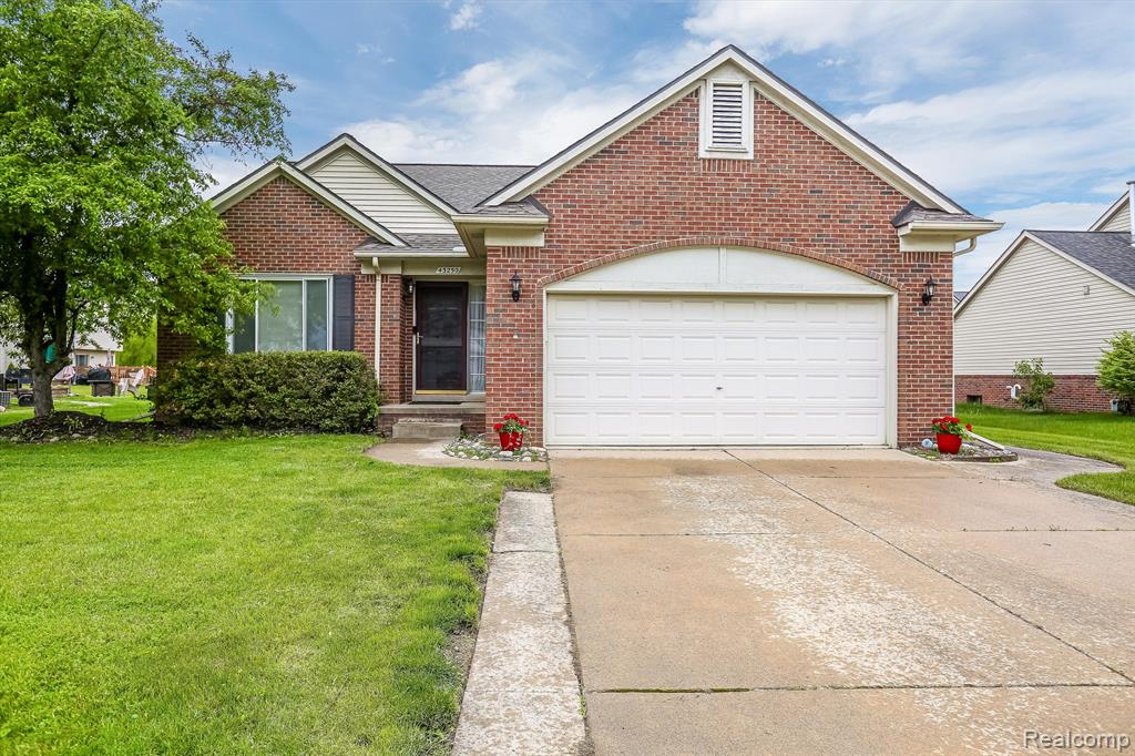 43250 DANIEL Drive, Van Buren, MI 48111 — Photo 2