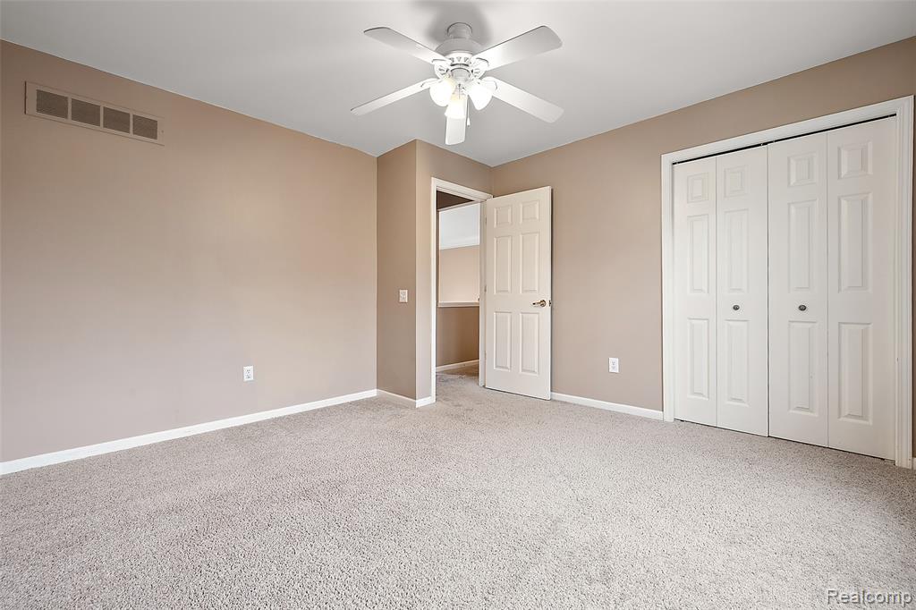 5699 Applegrove Drive, West Bloomfield, MI 48324 — Photo 27