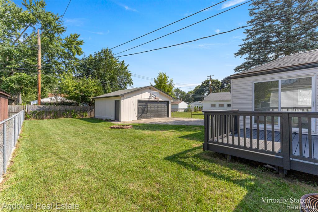 30924 Barton Street, Garden City, MI — Photo 27