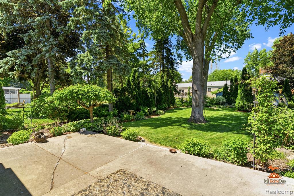 495 Springbrook Crescent, Saline, MI 48176 — Photo 37