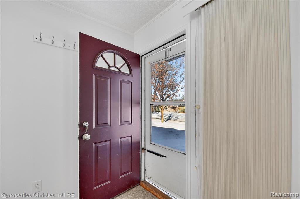 10111 Troy Street, Oak Park, MI, 48237