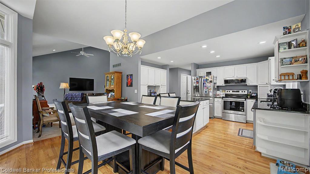 43662 Vintners Place Drive, Sterling Heights, MI 48314 — Photo 21