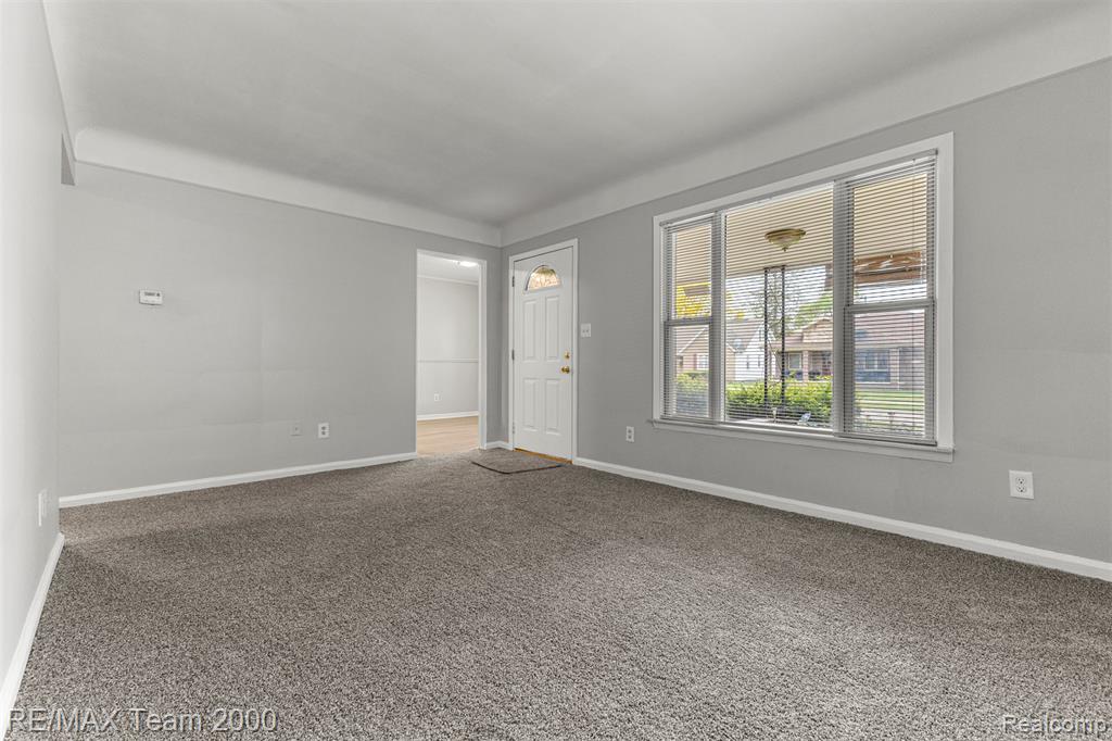7322 Fenton Street, Dearborn Heights, MI 48127 — Photo 4