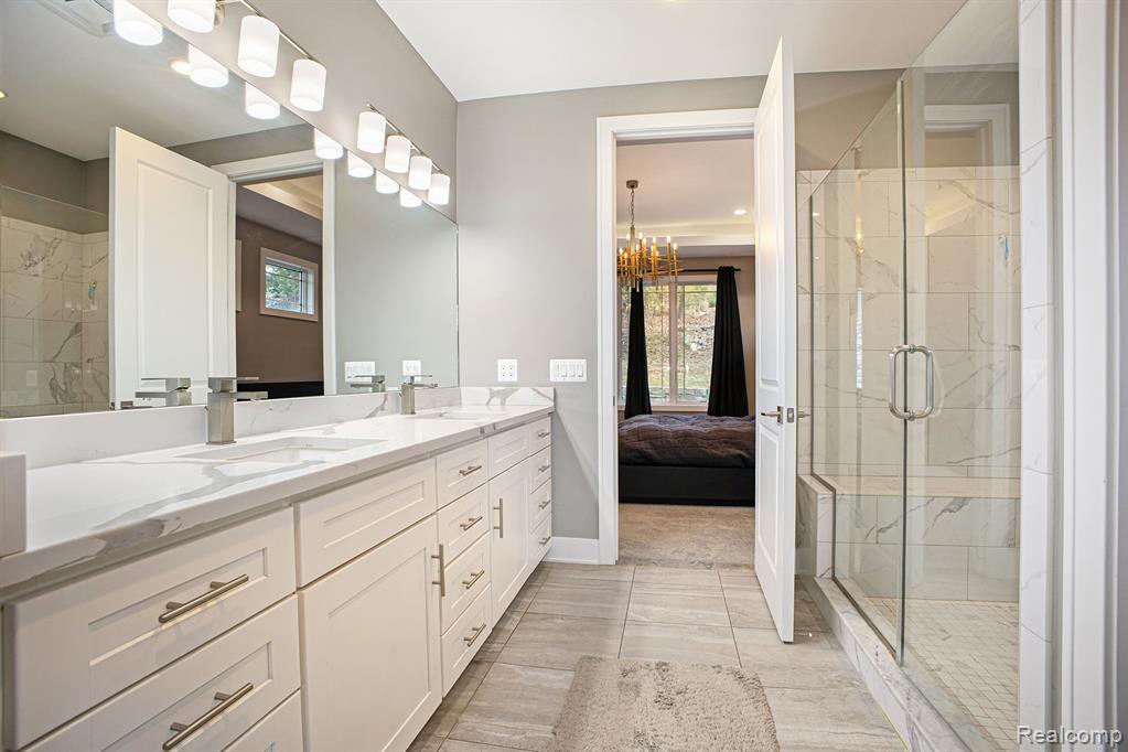 5888 Wyndam Lane, Brighton, MI 48116 — Photo 15