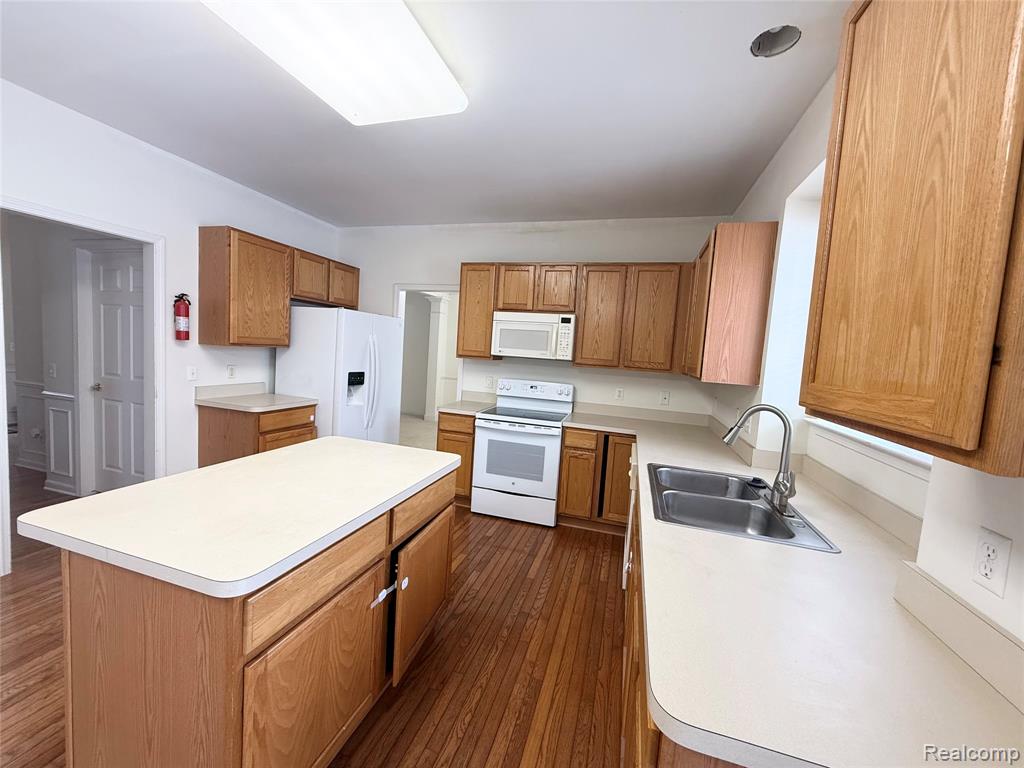 6122 Cherrywood Drive, Ypsilanti, MI 48197 — Photo 7