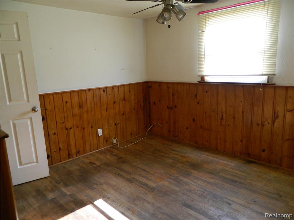 5120 Esta Drive, Flint, MI 48506 — Photo 8