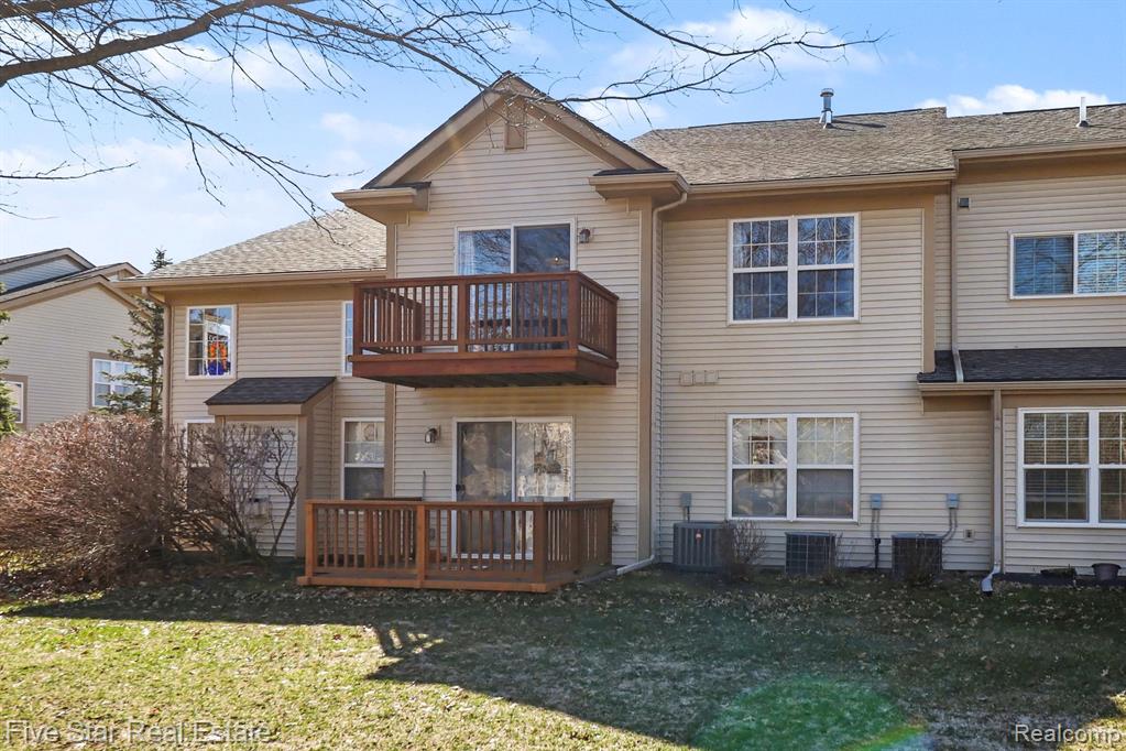 153 S Vista, Auburn Hills, MI 48326 — Photo 24