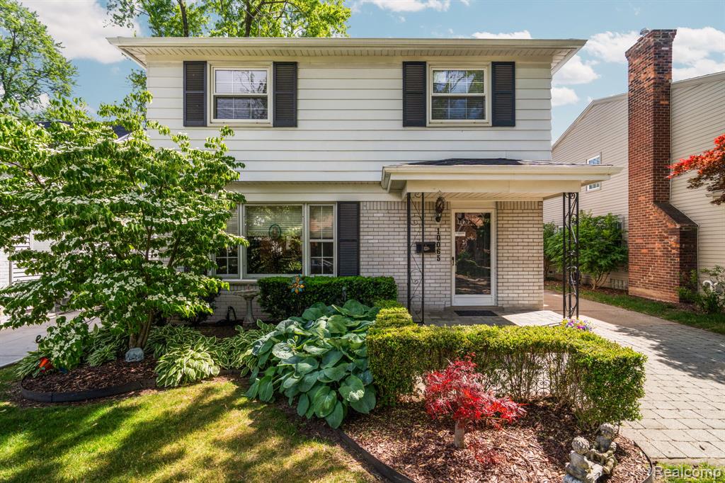 10065 Hart Avenue, Huntington Woods, MI