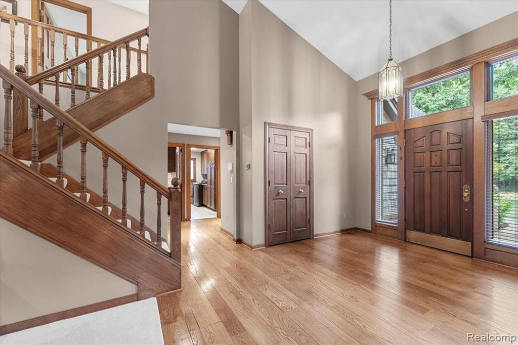 8707 VOIGT Avenue, Grosse Ile, MI 48138 — Photo 6