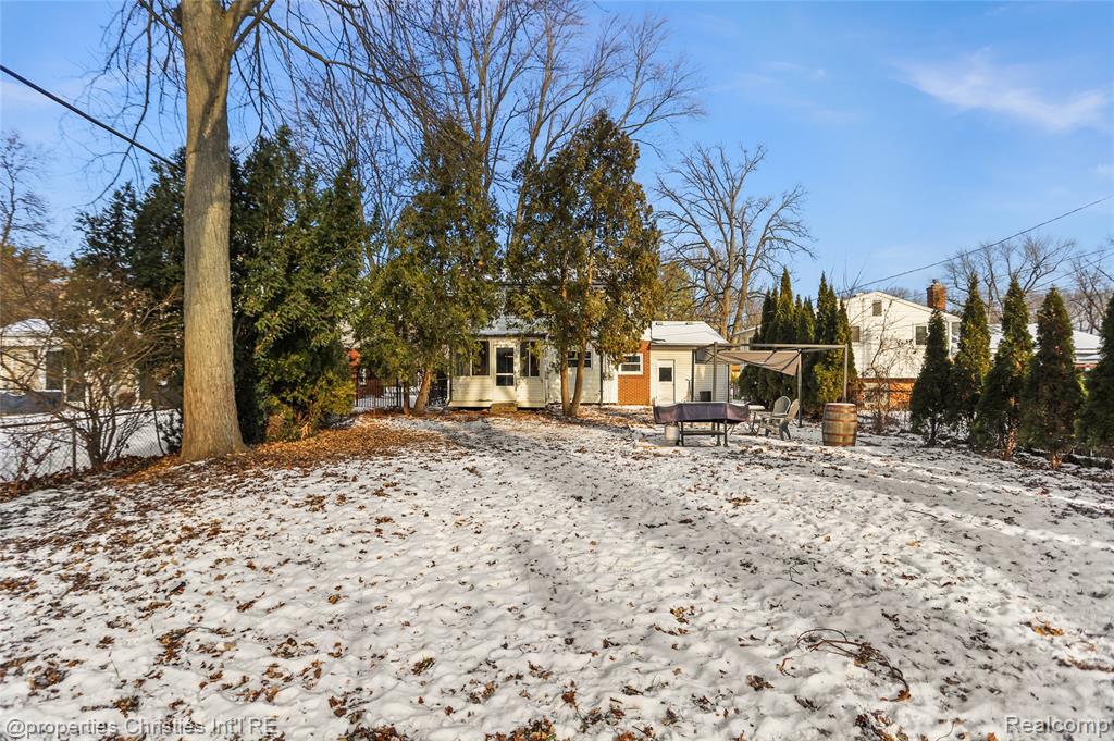 615 W 13 Mile Road, Royal Oak, MI 48073 — Photo 34