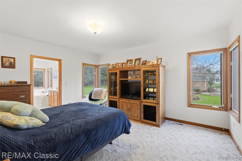 1498 Anchor Lane, Highland, MI 48356 — Photo 25