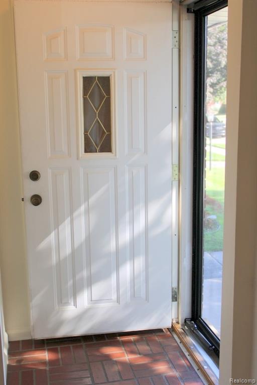9854 Sterling Avenue, Allen Park, MI 48101 — Photo 6