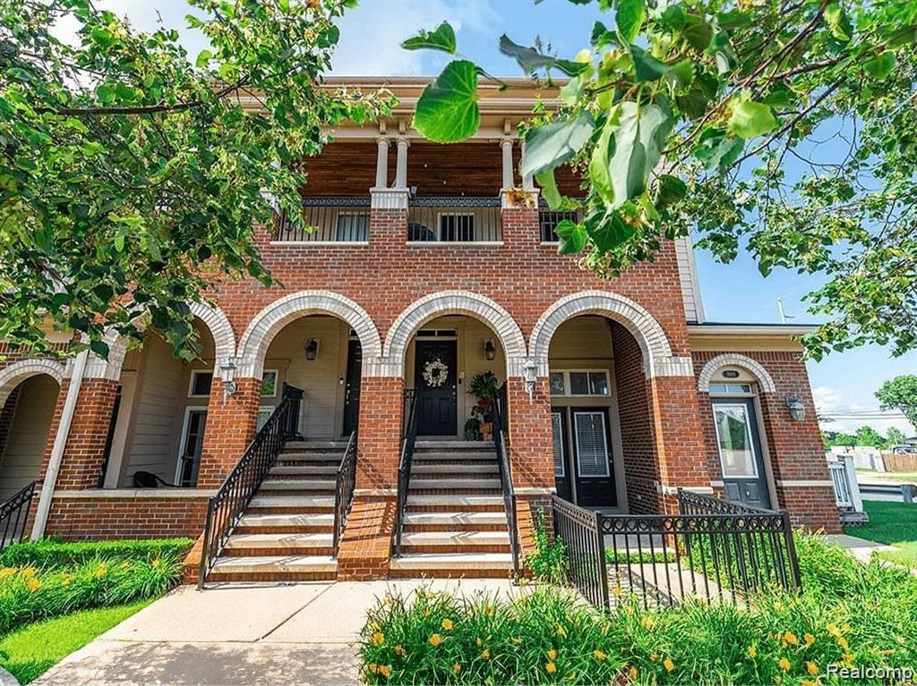 3981 FORESTER Boulevard, Auburn Hills, MI 48326 — front exterior
