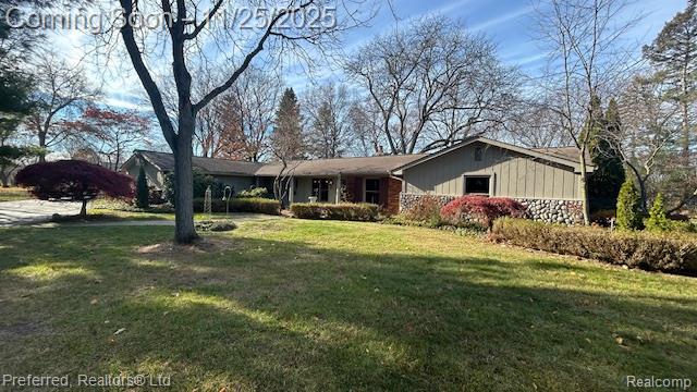 6800 Crestway Drive, Bloomfield, MI 48301 — Photo 2