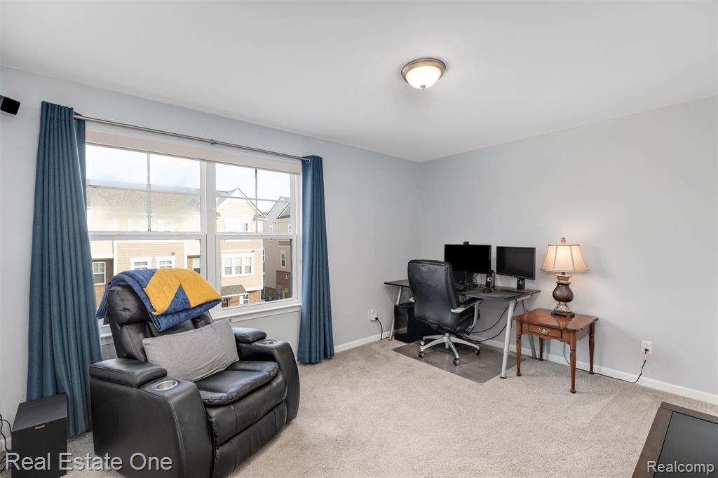 260 Center Boulevard, Wixom, MI 48393 — Photo 14