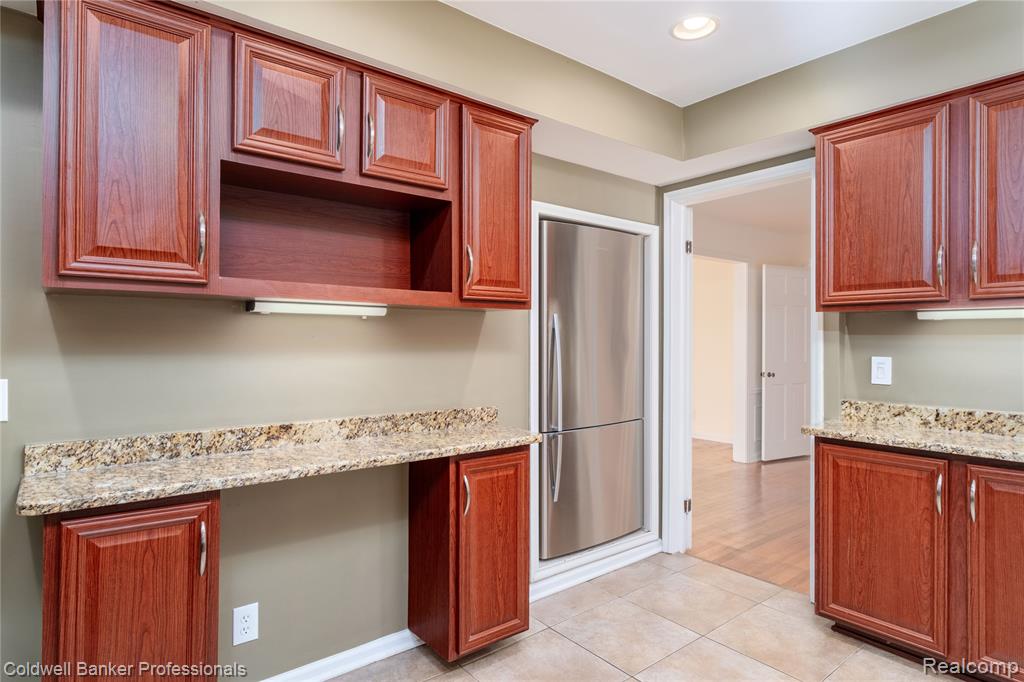499 Sunningdale Drive, Grosse Pointe Woods, MI 48236 — Photo 20