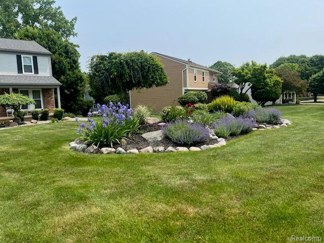 5682 Stonington Court, West Bloomfield, MI — Photo 3