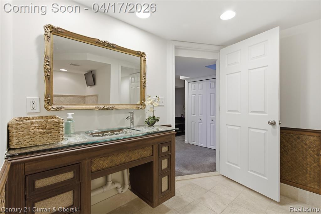 2729 Thomas Avenue, Berkley, MI 48072 — Photo 19