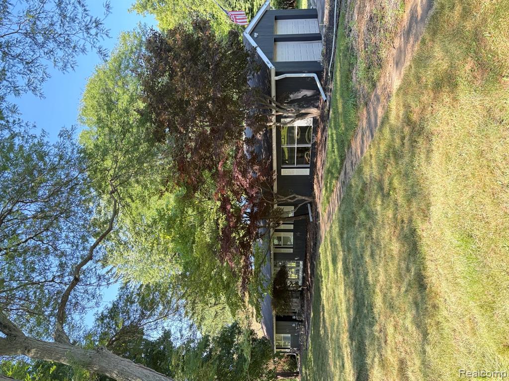 32505 Bell Vine Trail, Beverly Hills, MI 48025
