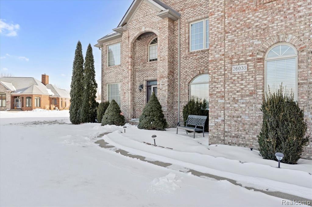 26035 Red Wood Drive, New Boston, MI 48164 — Photo 2