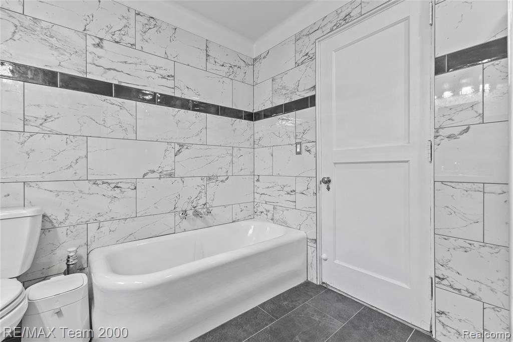 8120 E Jefferson Avenue, Detroit, MI 48214 — Photo 15