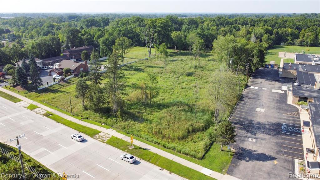 40012 Michigan Avenue, Canton, MI 48188 — front exterior