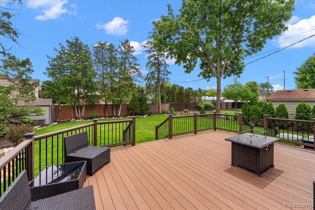 415 Yerkes Street, Northville, MI 48167 — Photo 12
