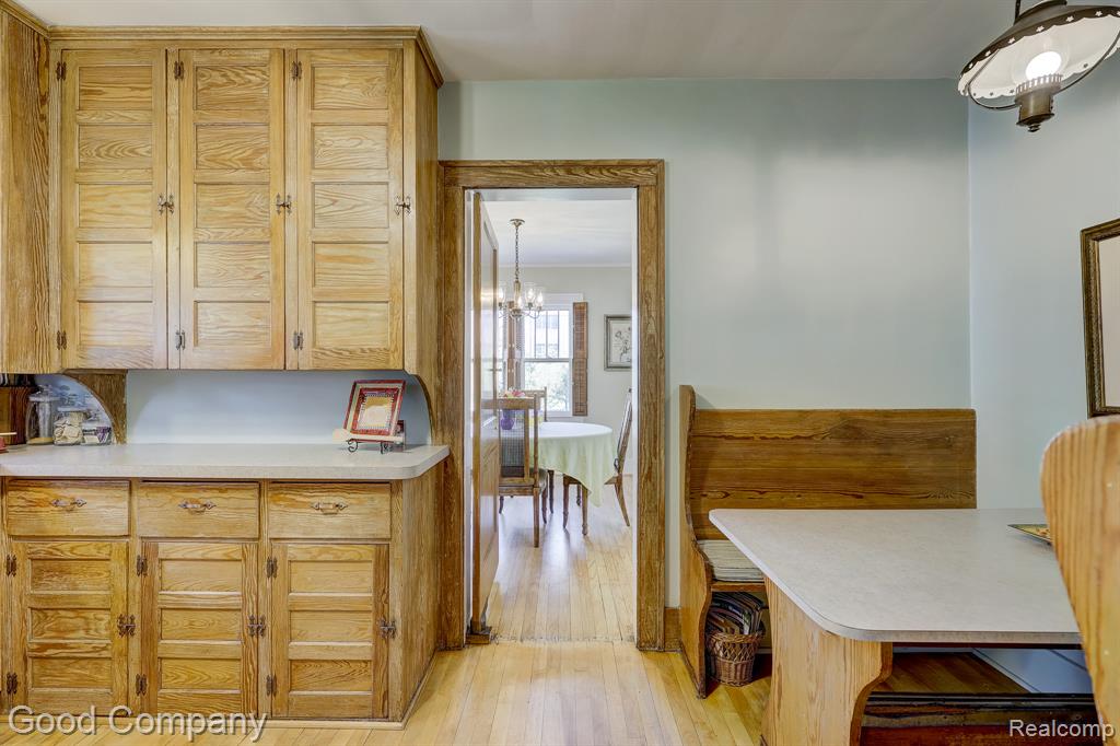923 W 11 Mile Road, Royal Oak, MI 48067 — Photo 24