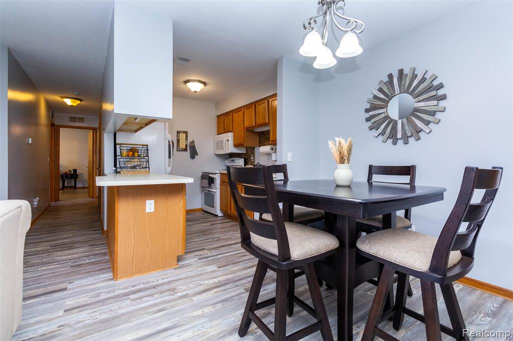 9747 Wildflower Court, Van Buren, MI 48111 — Photo 11