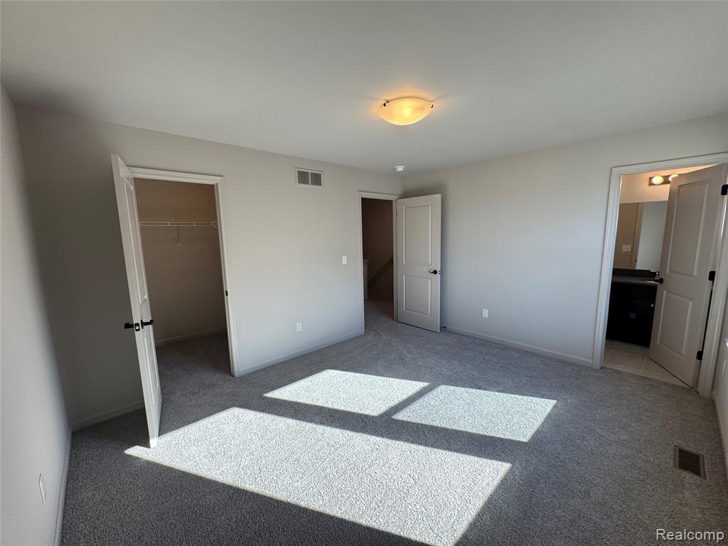 56054 Madison Lane, New Hudson, MI 48165 — Photo 32